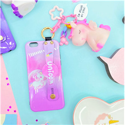 Чехол на IPhone с держателем для руки и единорогом 