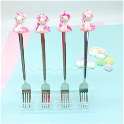 Вилка Единорожка розовая грива